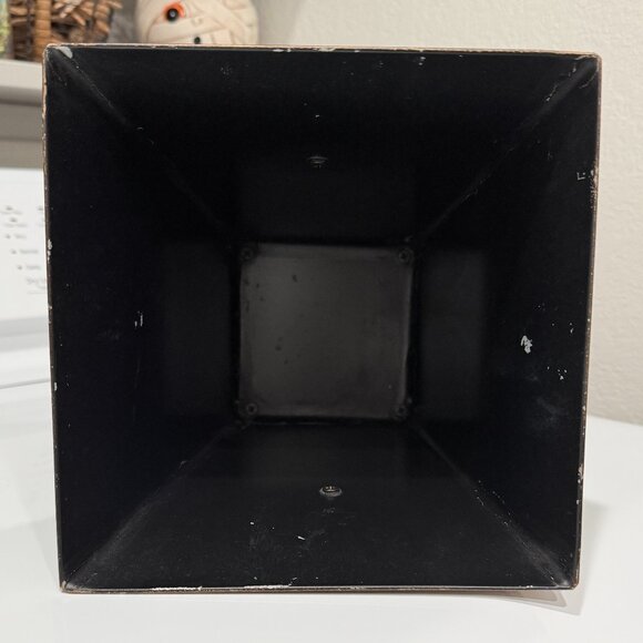 Vintage French Tole Flared Cachepot Planter with Lionheads - Picture 13 of 16